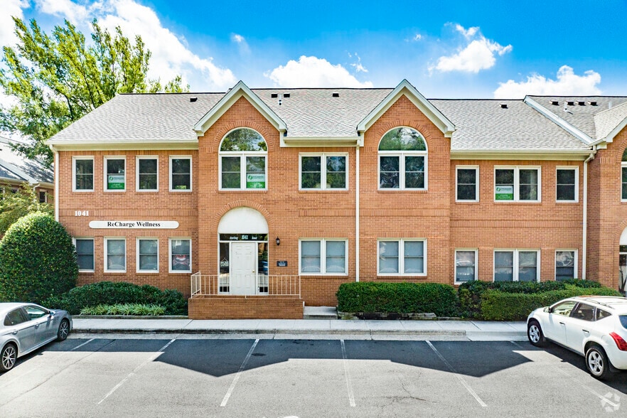 1041 Sterling Rd, Herndon, VA for lease - Building Photo - Image 2 of 7