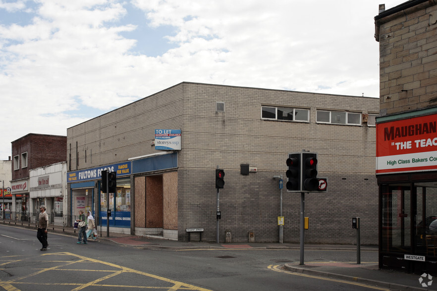 105-109 Market St, Heckmondwike for lease - Building Photo - Image 2 of 3