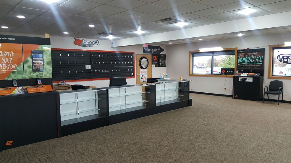 1450 13th Ave E, West Fargo, ND for lease - Building Photo - Image 3 of 11