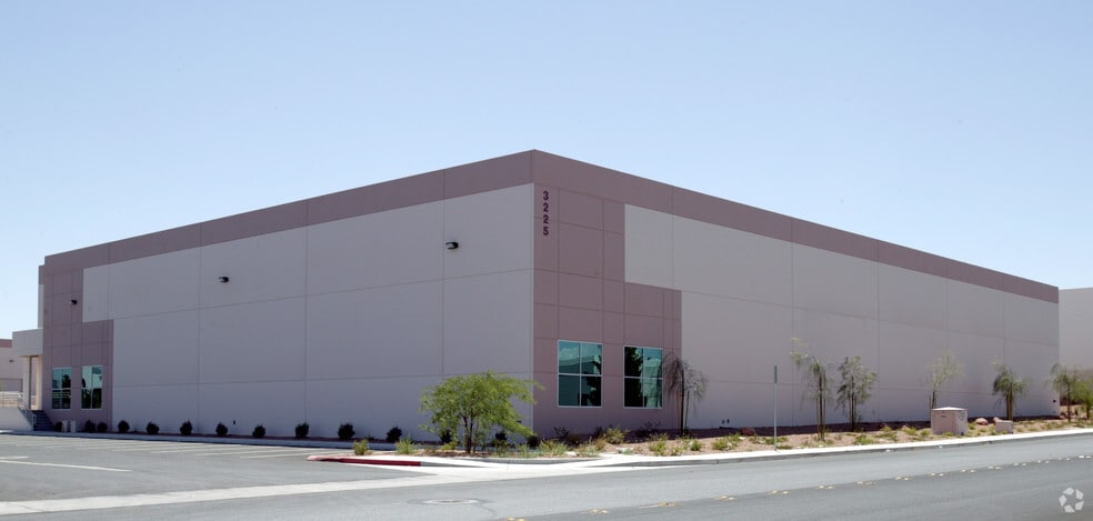 3225 W Post Rd, Las Vegas, NV for lease - Building Photo - Image 2 of 11