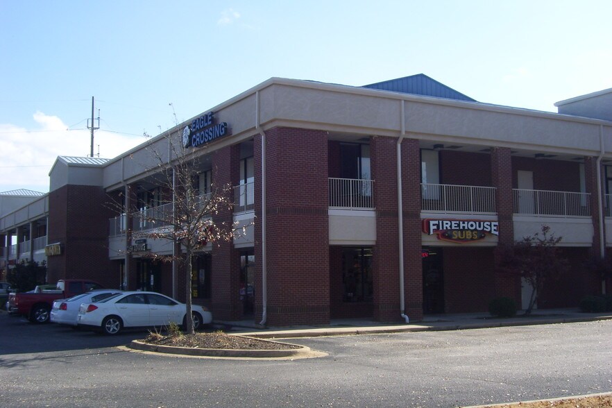 1907 S College St, Auburn, AL 36832