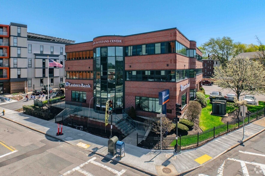 300 Western Ave, Brighton, MA for lease - Primary Photo - Image 1 of 4