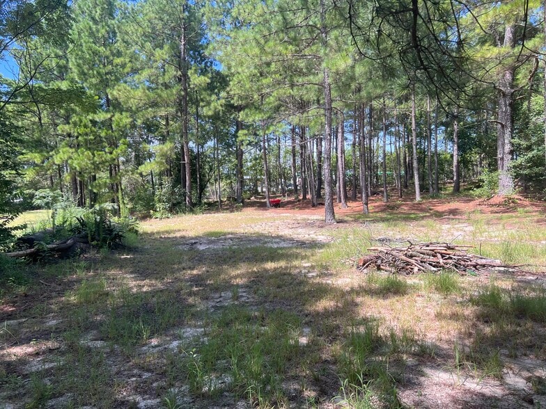 161 Ellington Dr, Raeford, NC for sale - Building Photo - Image 3 of 5