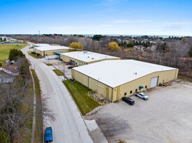 815-925 E Albert Dr, Manitowoc WI - Warehouse