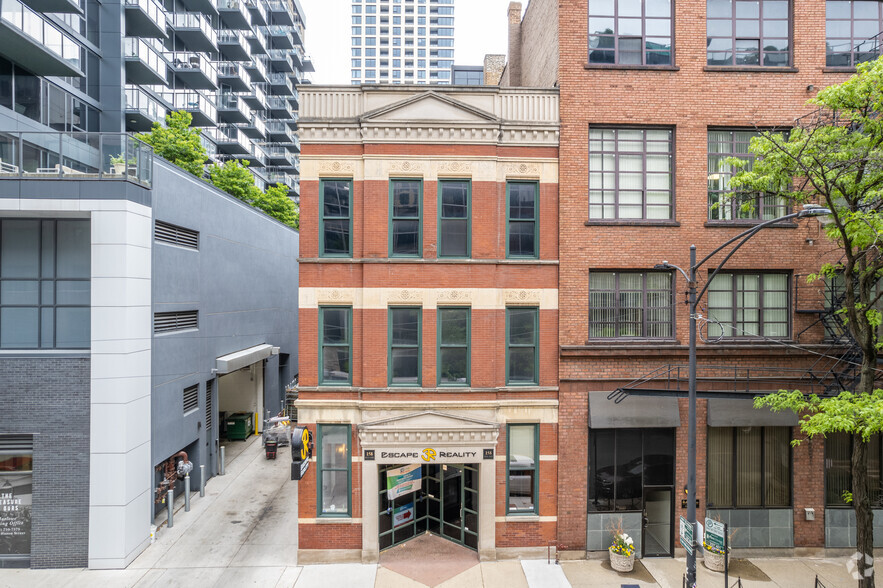 158 W Erie St, Chicago, IL for lease - Building Photo - Image 1 of 30