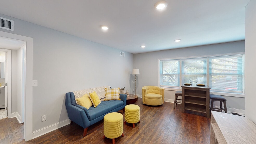 3457 Holmes St, Kansas City, MO for sale - Matterport 3D Scan - Image 2 of 28