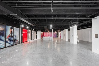 1231 Rue Sainte-Catherine O, Montréal, QC for lease Interior Photo- Image 2 of 3