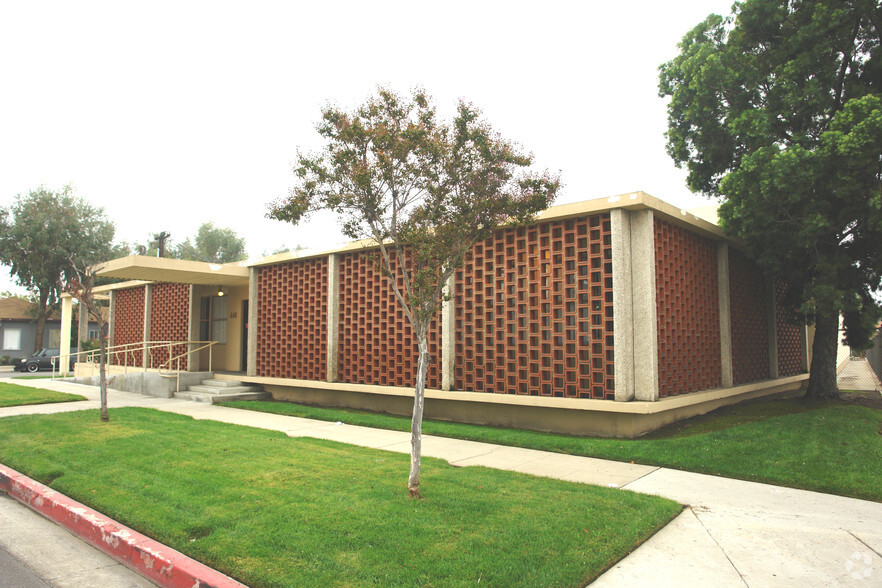 440 W Los Feliz Rd, Glendale, CA for lease - Primary Photo - Image 2 of 4