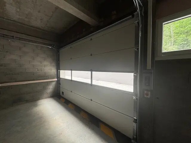 Industrial in Saint-Étienne for sale - Building Photo - Image 2 of 3