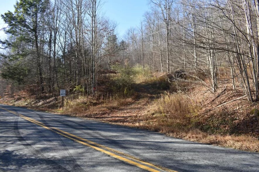 3679 State Route 367, Laceyville, PA for sale - Primary Photo - Image 1 of 1