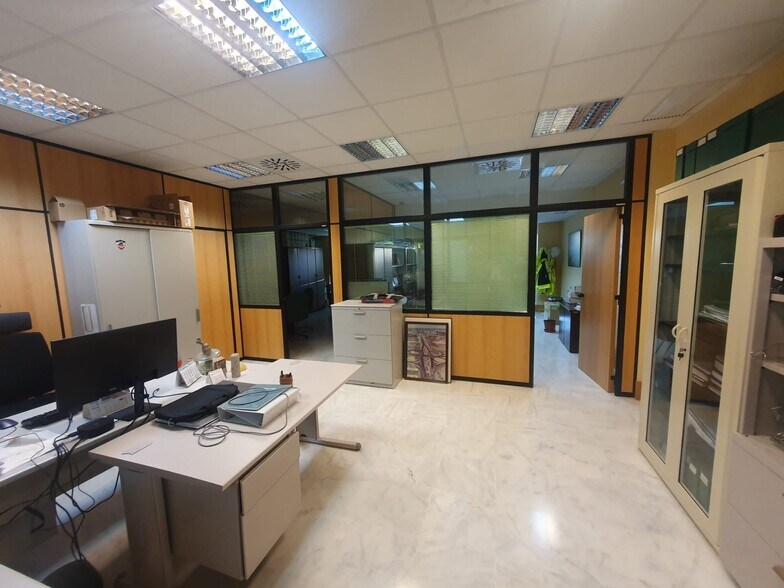 Office in SEVILLA for sale - Building Photo - Image 2 of 13
