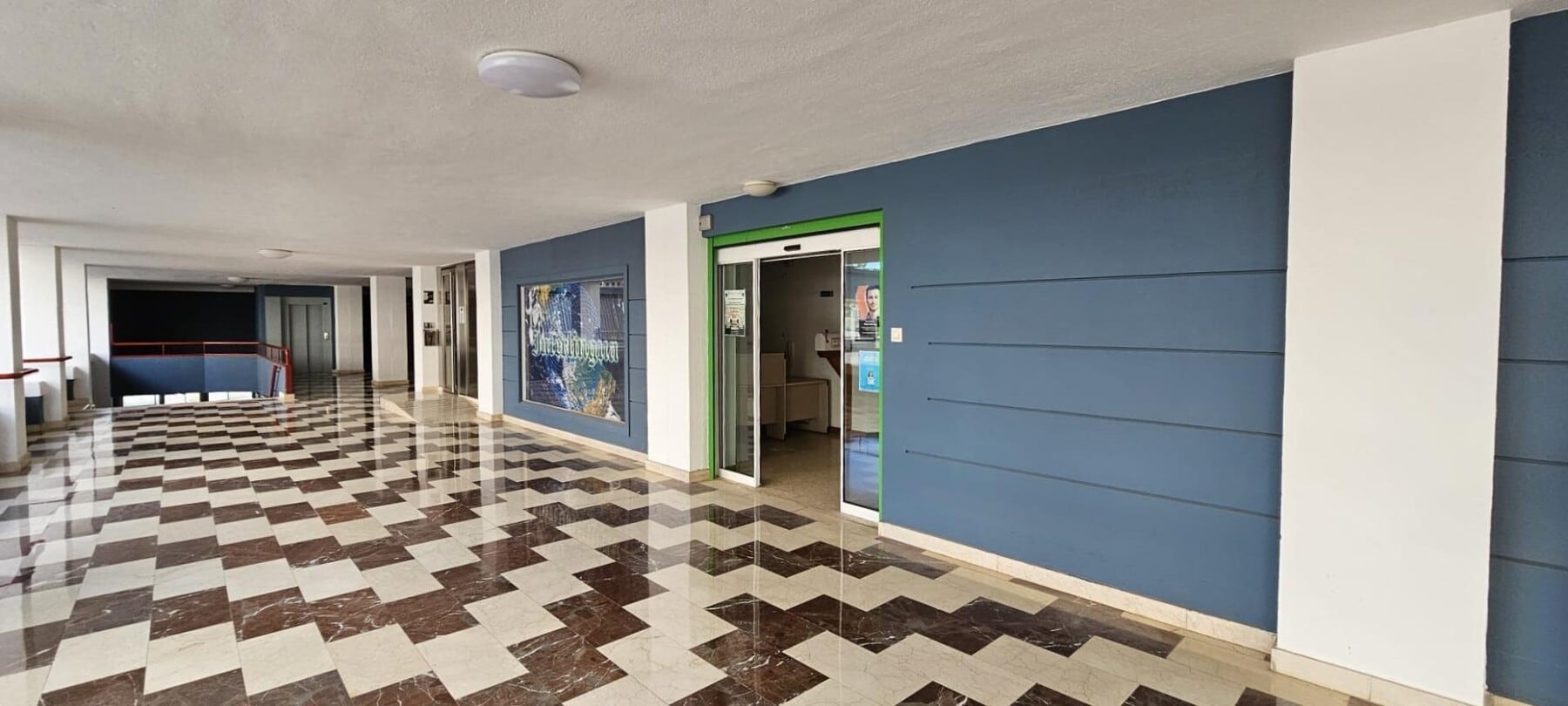 Elche, ALI 03201 -  -  - Interior Photo - Image 1 of 8