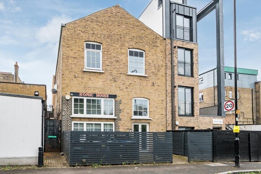 Singapore Rd, London for sale - Building Photo - Image 3 of 28