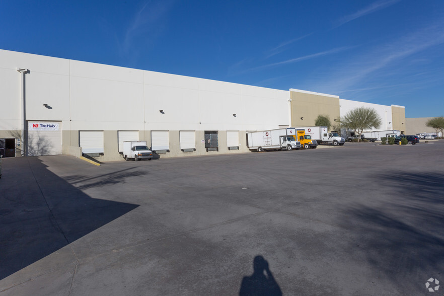 1430 E Hadley St, Phoenix, AZ for lease - Primary Photo - Image 1 of 5