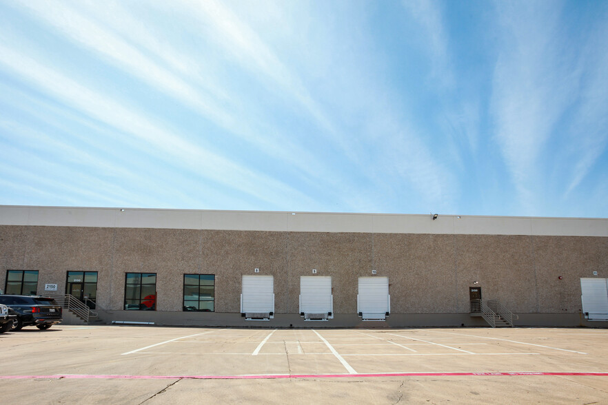 2130-2160 French Settlement Rd, Dallas, TX for lease - Building Photo - Image 3 of 5