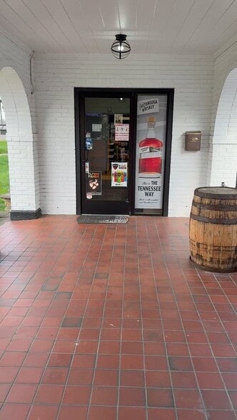 3600-3606 Western Ave, Knoxville, TN for sale - Commercial Listing Video - Image 2 of 28