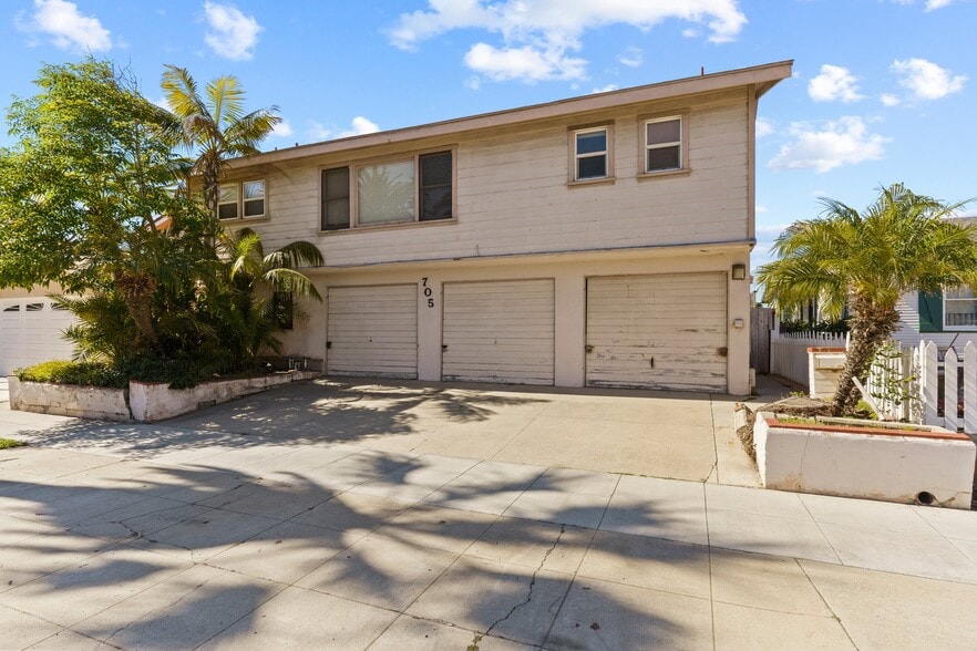 705 N Pacific St, Oceanside, CA 92054 Multifamily for Sale