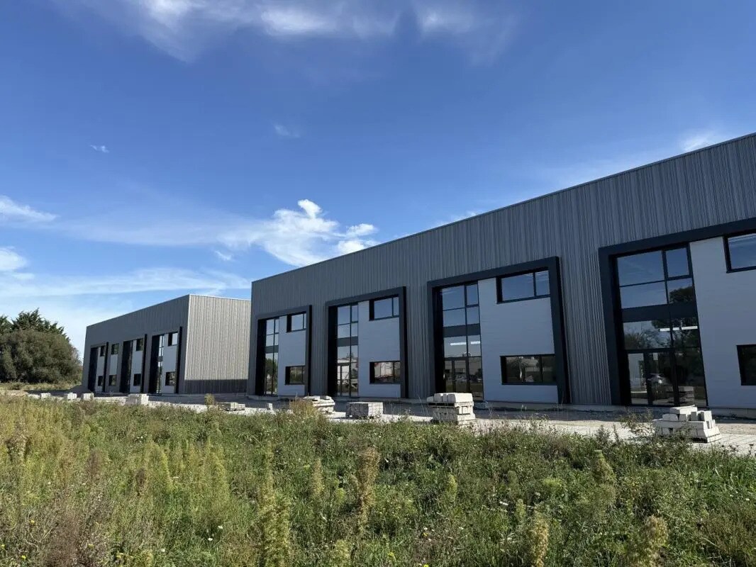 Flex in Thouaré-sur-Loire for sale Building Photo- Image 1 of 6