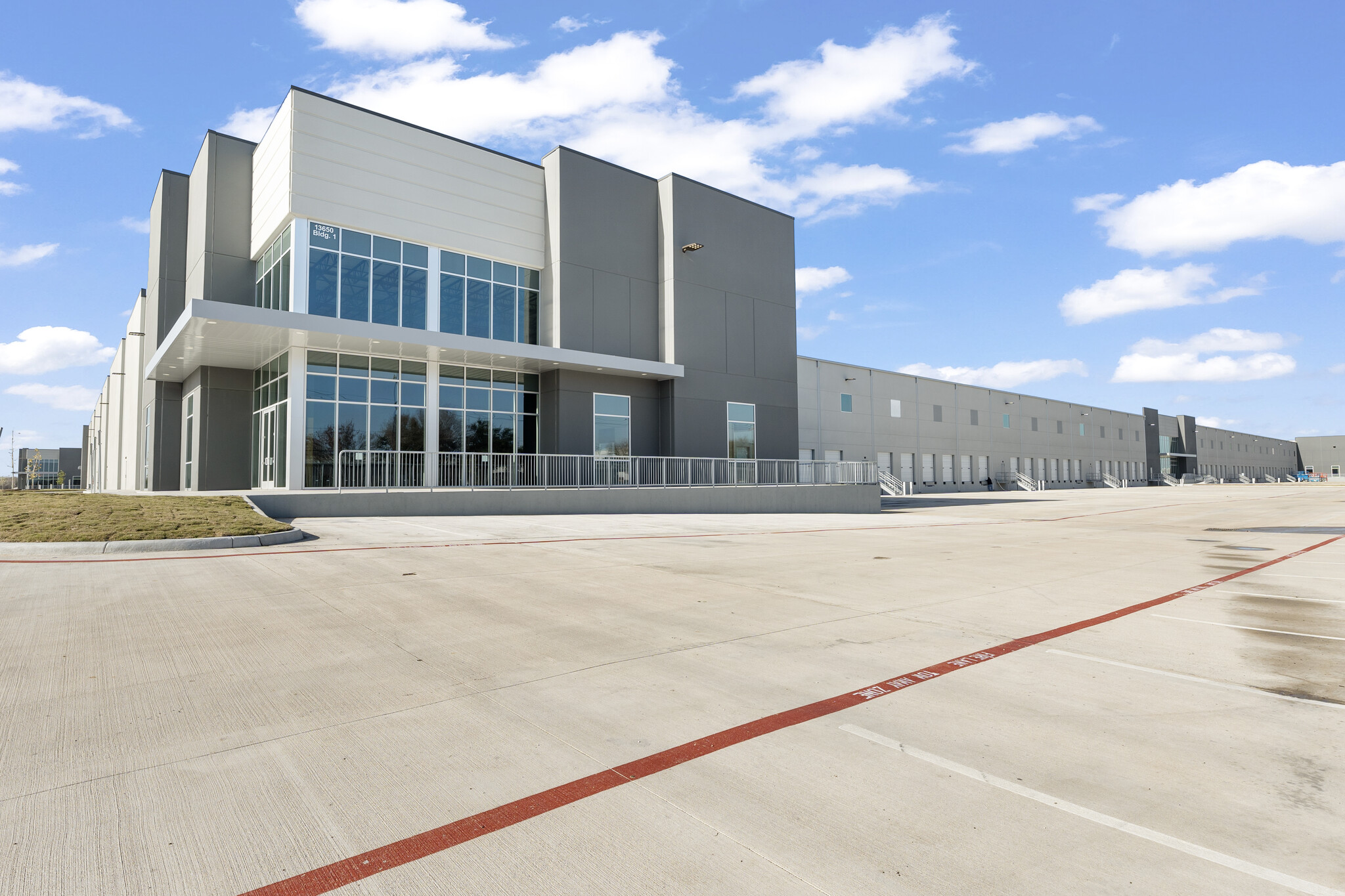 Stafford Logistics- Building 1, Stafford, TX for lease Building Photo- Image 1 of 3