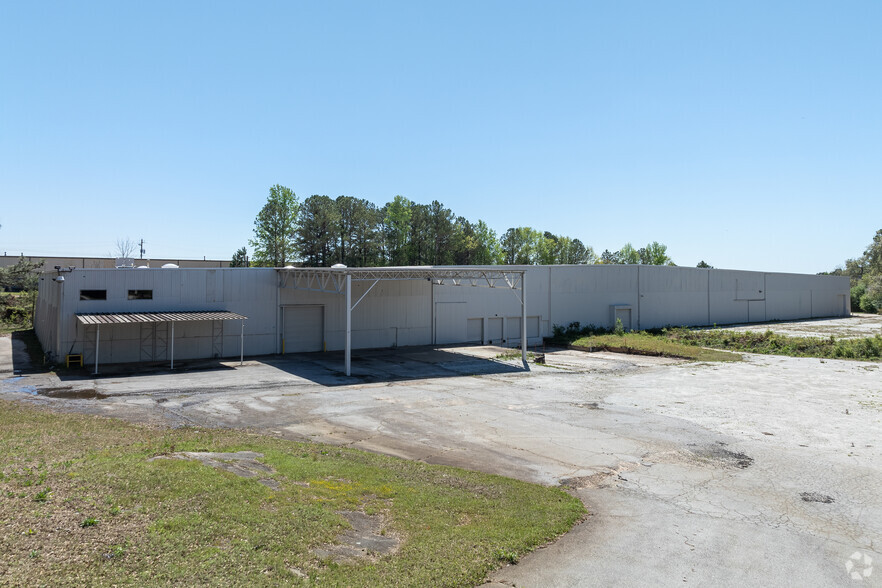 2101 Randall Rd, Lithonia, GA for lease - Primary Photo - Image 1 of 12