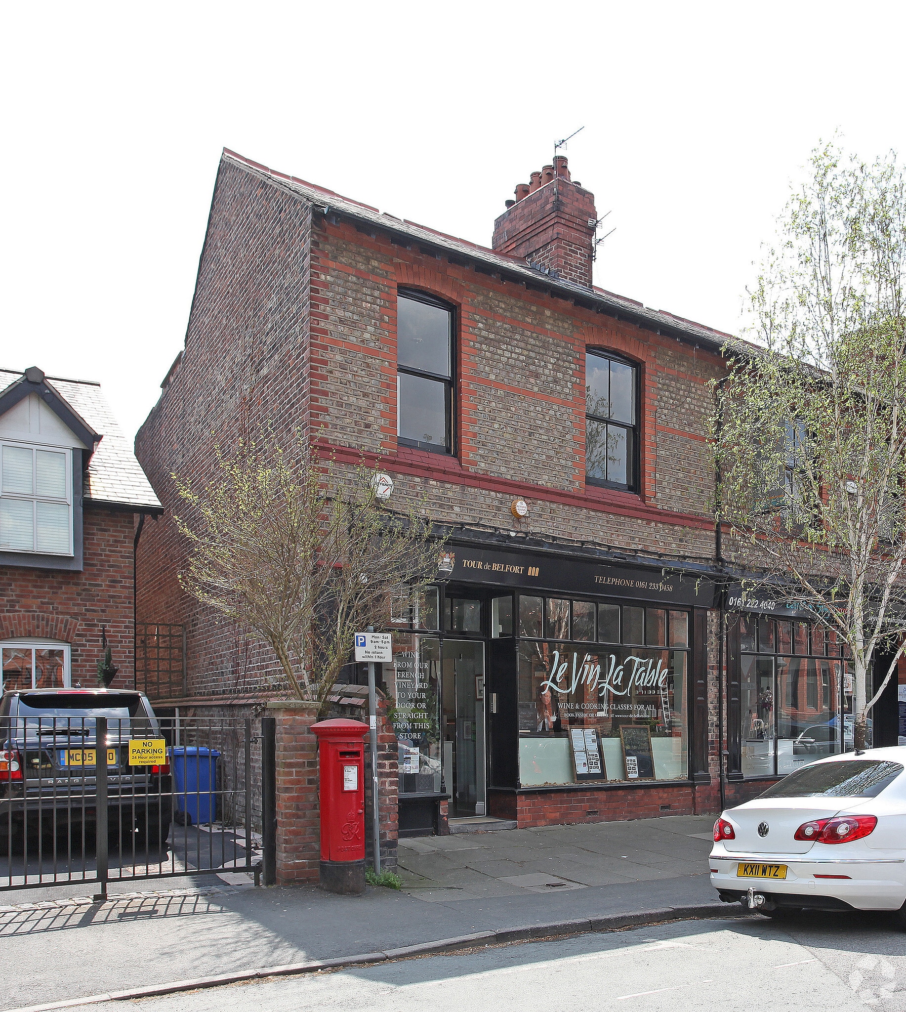 8/10 Broomfield Ln, Altrincham for sale Primary Photo- Image 1 of 1