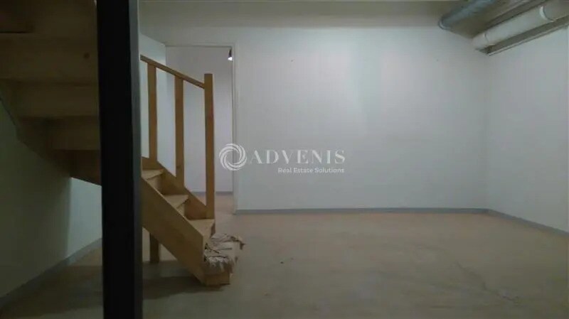 Retail in Paris for lease - Interior Photo - Image 3 of 12