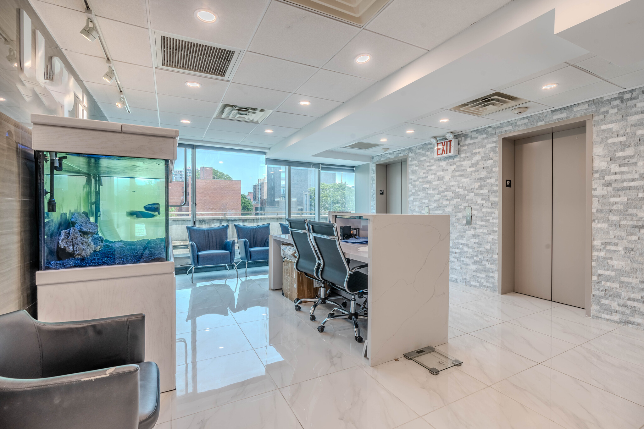 36-36 Main St, Flushing, NY for lease Interior Photo- Image 1 of 10