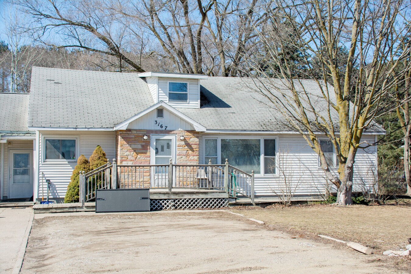 3167 Cass Rd, Traverse City, MI 49684