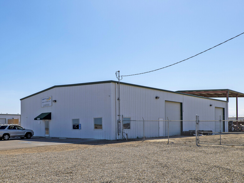 10121 S Enos Ln, Bakersfield, CA for sale - Primary Photo - Image 1 of 1