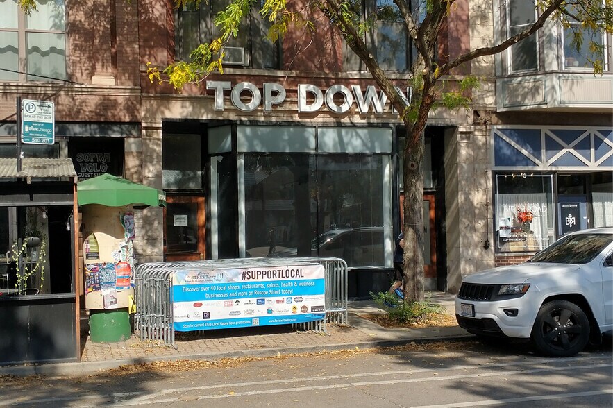 2004 W Roscoe St, Chicago, IL for sale - Building Photo - Image 1 of 1