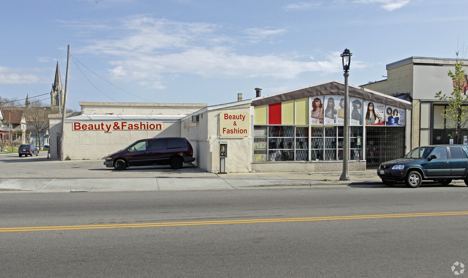 338 W North Ave, Milwaukee, WI 53212