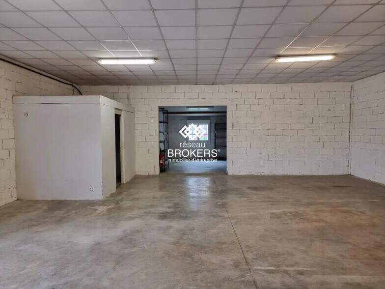 Industrial in Mauguio for lease - Interior Photo - Image 2 of 5