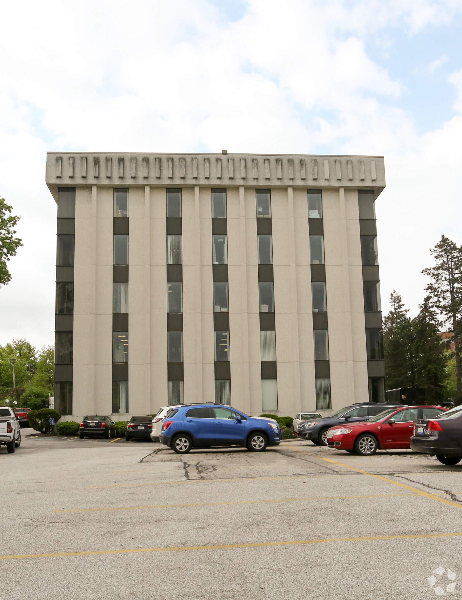 5000 Rockside Rd, Independence, OH 44131 Liberty Plaza