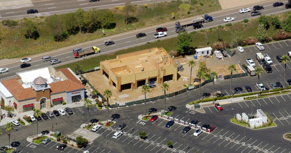 573 Grand Ave, San Marcos, CA for lease - Building Photo - Image 1 of 1