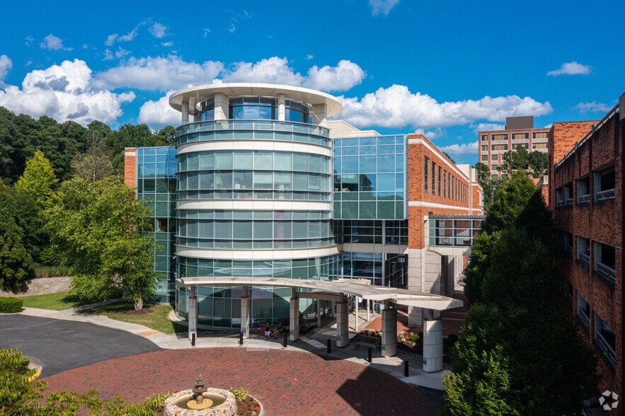 1501 Maple Ave, Richmond, VA for lease - Primary Photo - Image 1 of 17