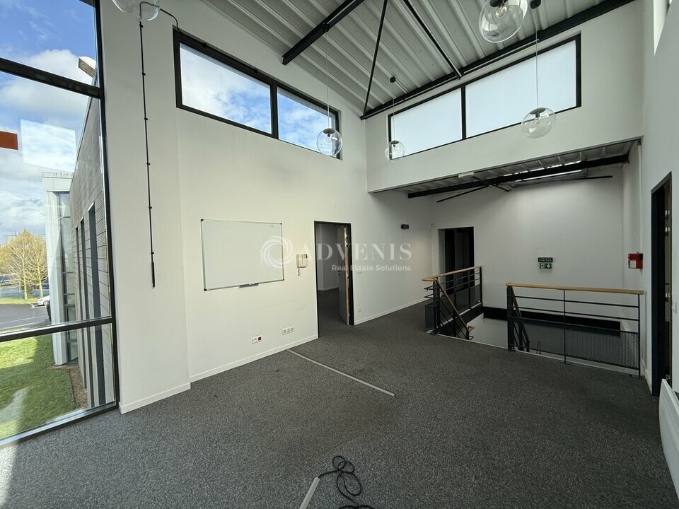 Flex in Brie-Comte-Robert for lease Interior Photo- Image 1 of 13