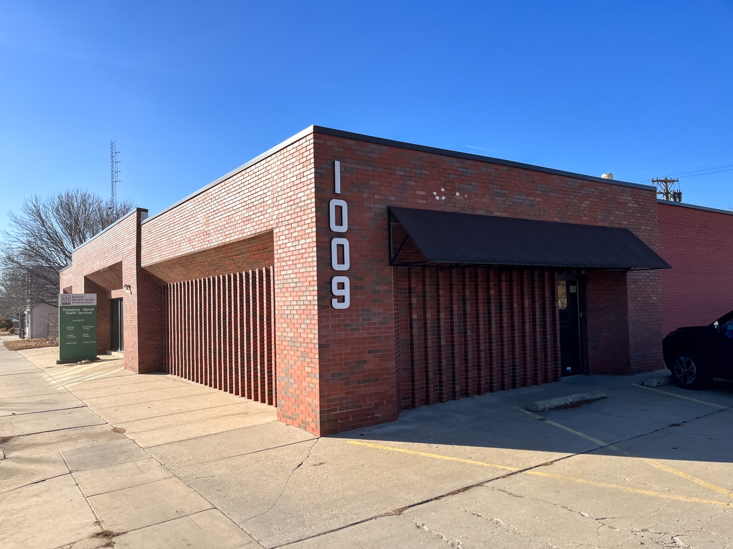 1009 S Broadway St, Wichita, KS 67211