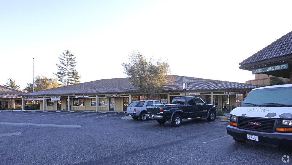 14 Victor Sq, Scotts Valley, CA for lease - Building Photo - Image 3 of 3