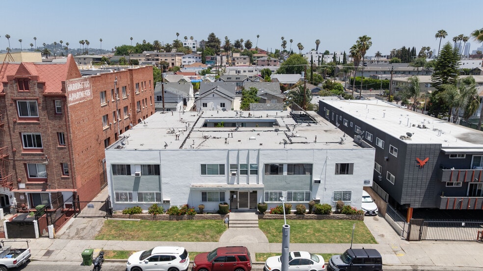 510 N Harvard Blvd, Los Angeles, CA for sale - Building Photo - Image 3 of 8