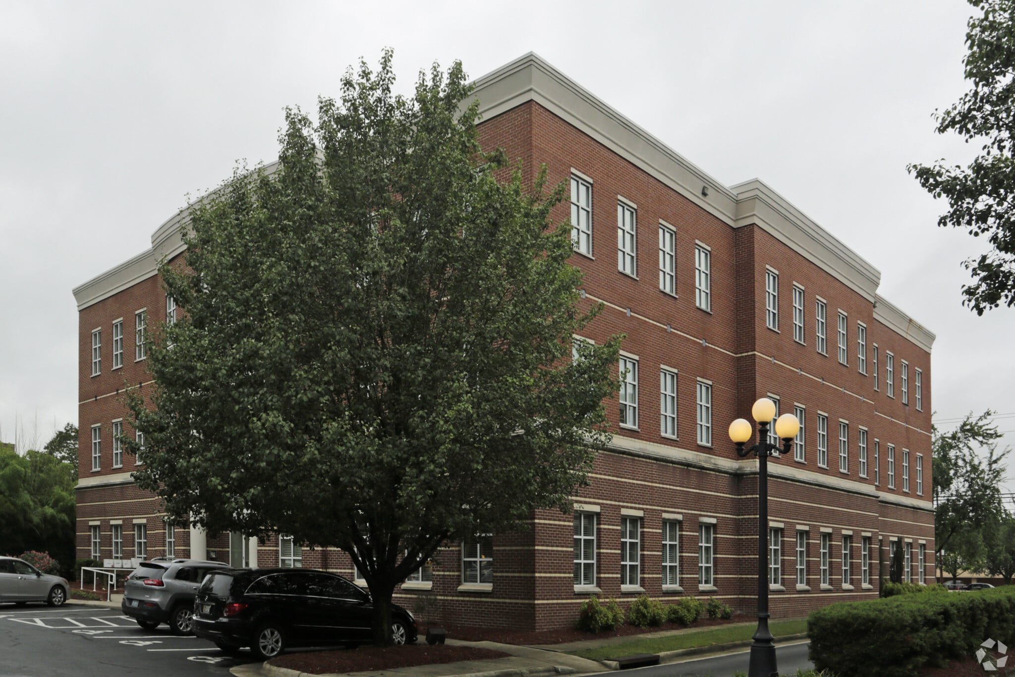 4020 Wake Forest Rd, Raleigh, NC for lease Primary Photo- Image 1 of 4