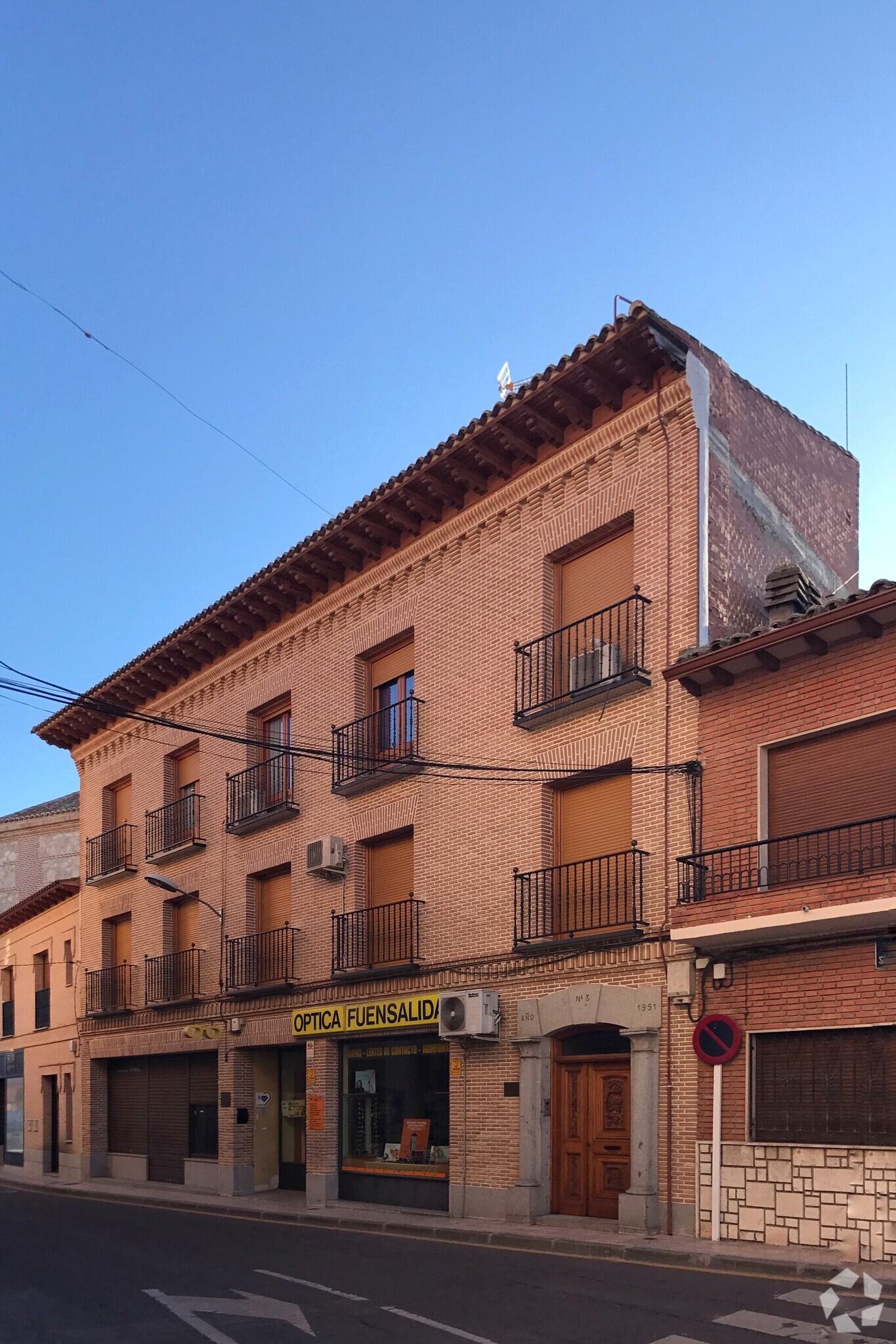 Calle Seis de Octubre, 3, Fuensalida, Toledo for sale Primary Photo- Image 1 of 3