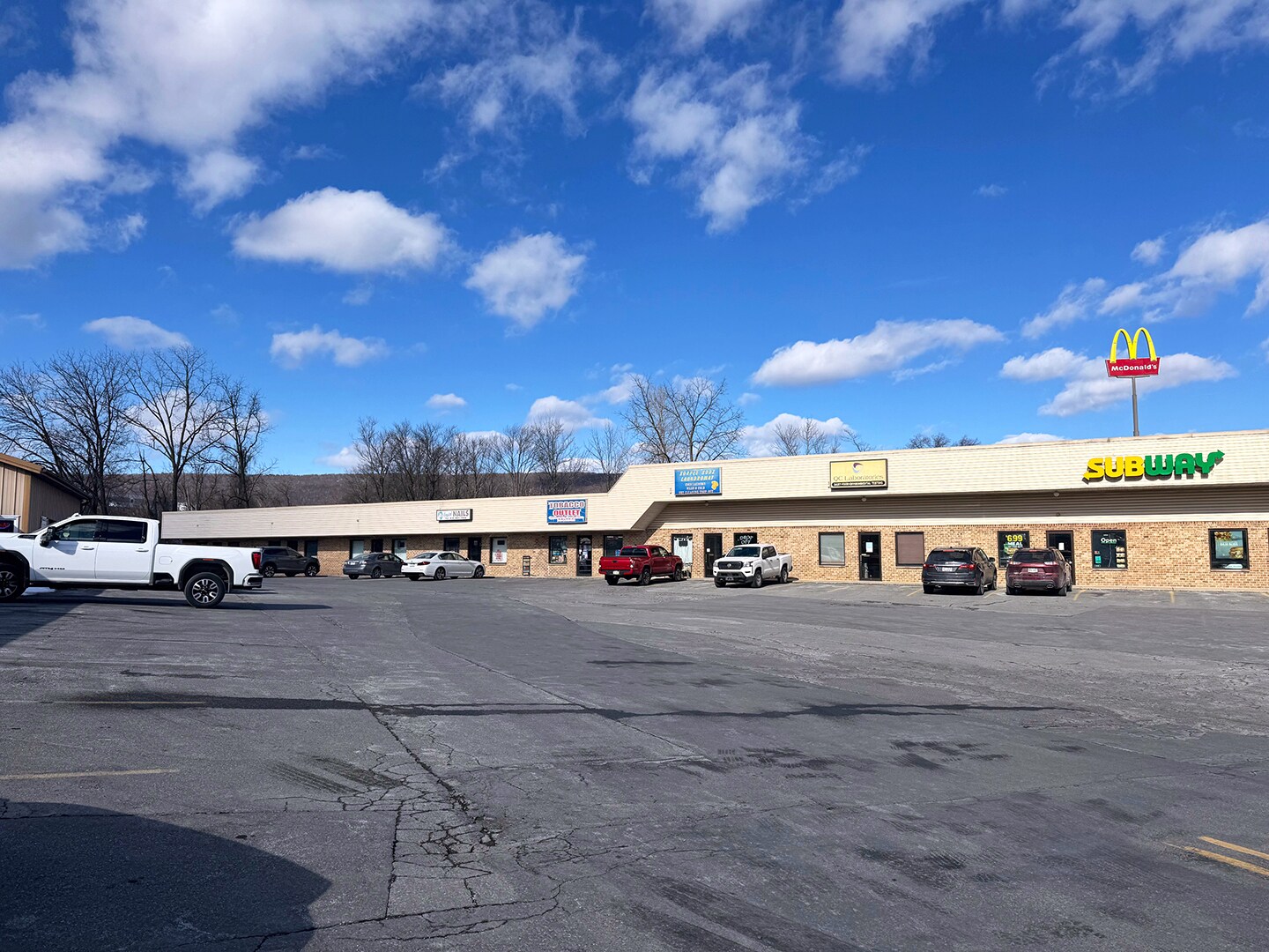 501 E Moorestown Rd, Wind Gap, PA for sale Primary Photo- Image 1 of 1