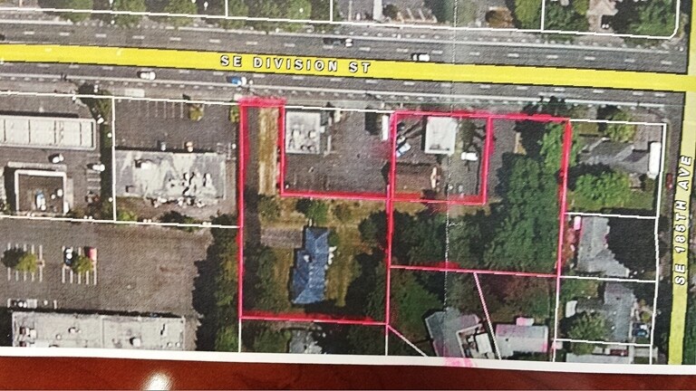 18400 SE Division St, Gresham, OR for sale Primary Photo- Image 1 of 1