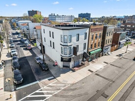 Retail, Professional Office or Restaurant/Bar - Bar