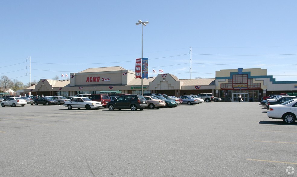 2600 MacDade Blvd, Holmes, PA, 19043 Retail Space For Lease