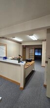 334 E Colfax St, Palatine, IL for lease Interior Photo- Image 1 of 5