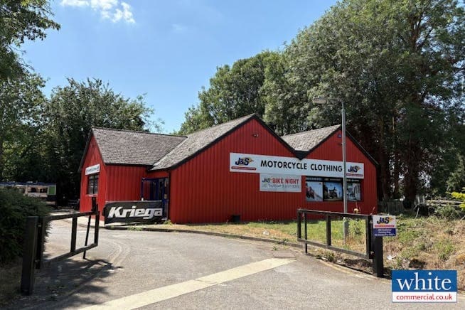 A40, Eynsham for lease - Primary Photo - Image 1 of 5