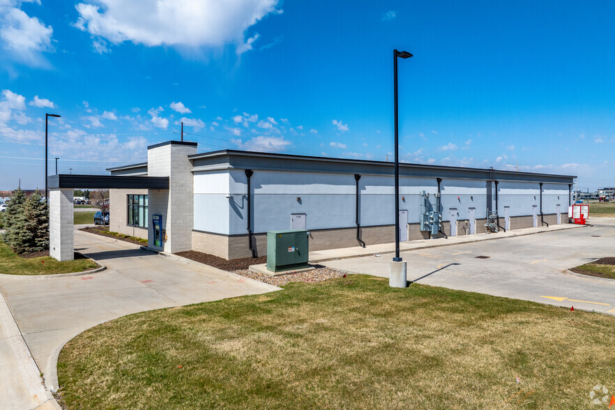 1165 SE Alices Rd, Waukee, IA for lease - Building Photo - Image 3 of 5