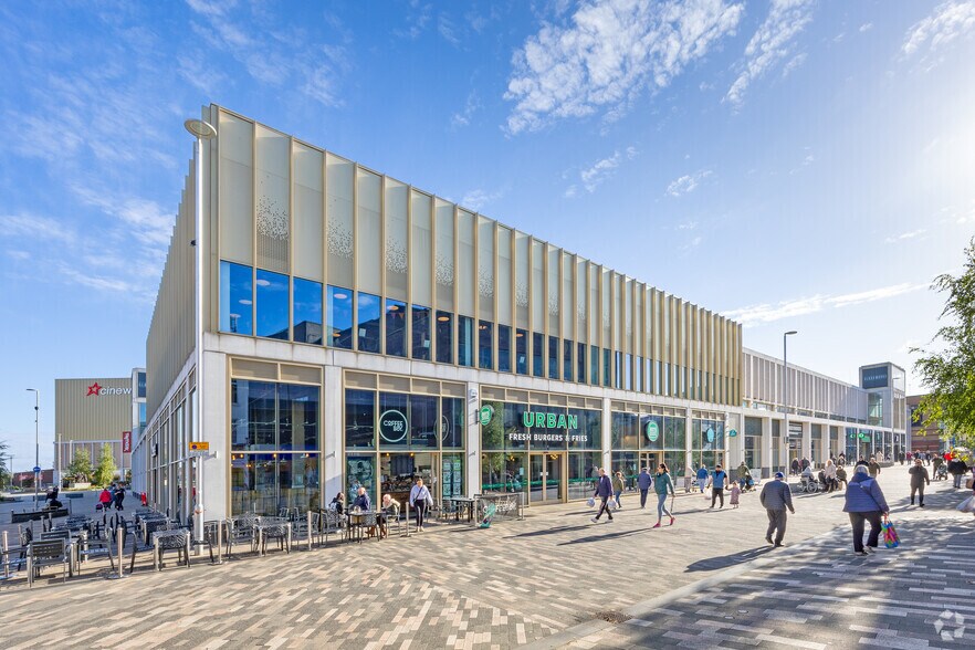 R9 The Glass Works, Barnsley for sale - Primary Photo - Image 1 of 1