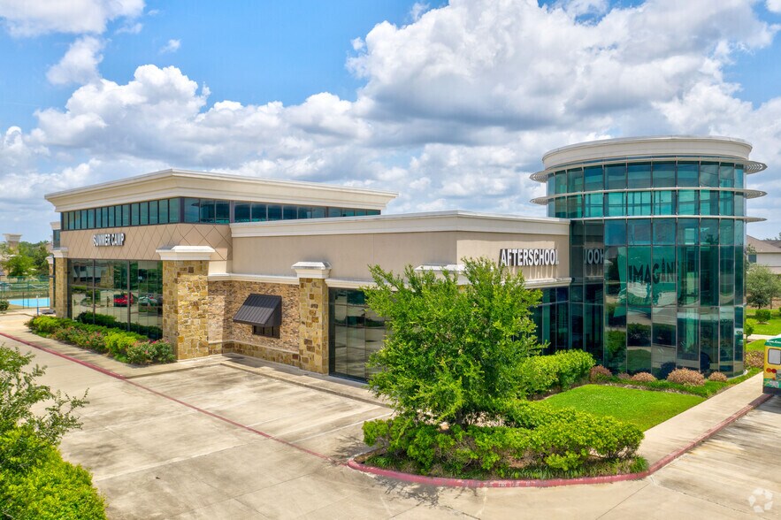 24210 Cinco Terrace Dr, Katy, TX for sale - Building Photo - Image 1 of 1